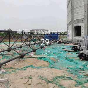 临泰高级中学9#大门及看台网架项目特点分析