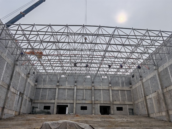 钢结构网架工程施工三大方法对比